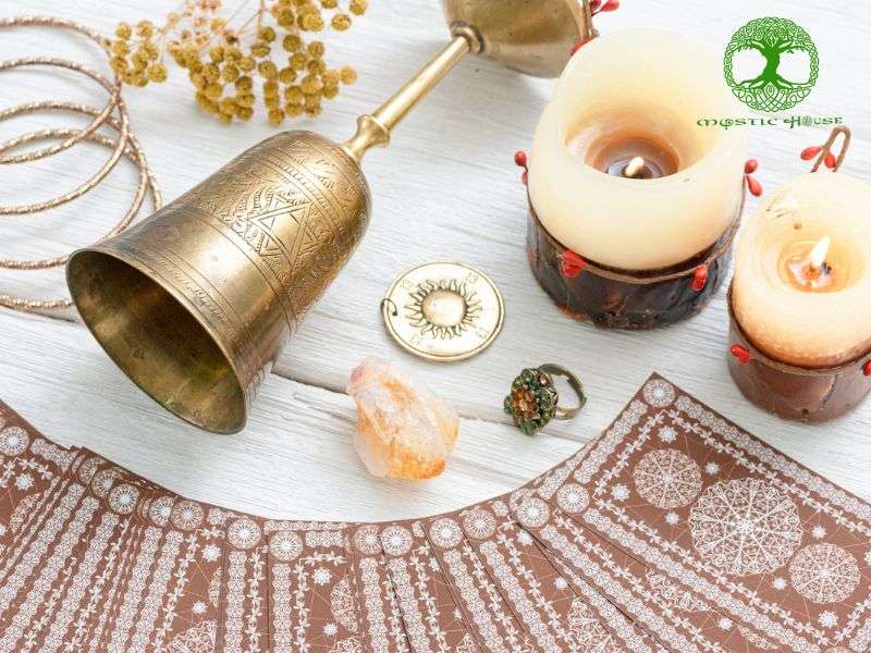 Có thể làm gì để nâng cao năng lượng bài tarot?