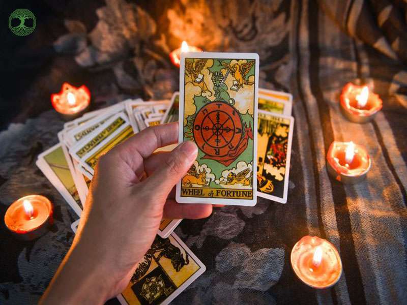 Tarot – hệ thống biểu tượng cần học là gì
