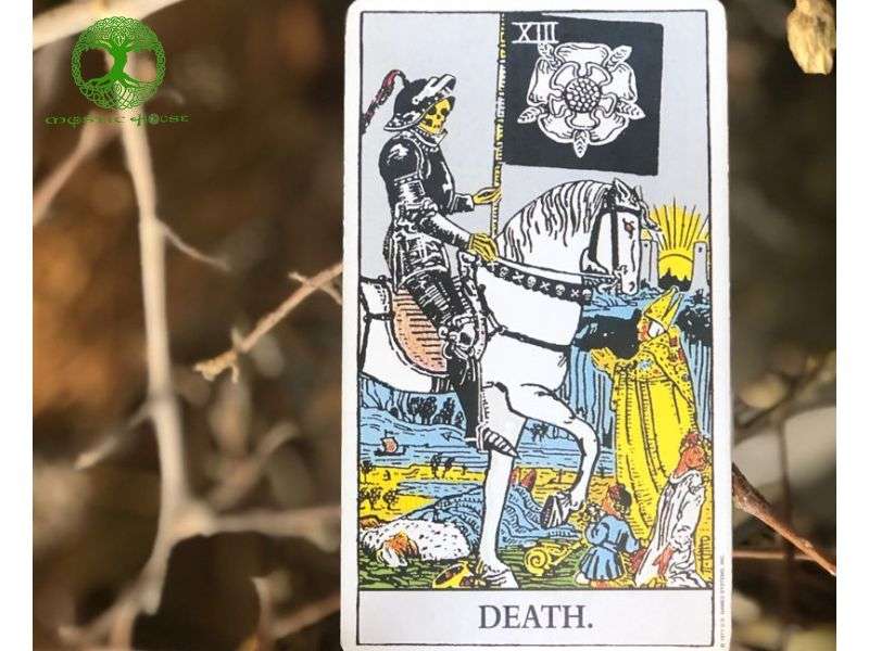 Lá bài Death kết hợp với các lá bài khác