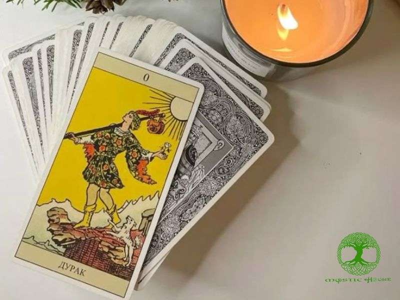 Lá bài The Fool về tình yêu, sự nghiệp và sức khỏe