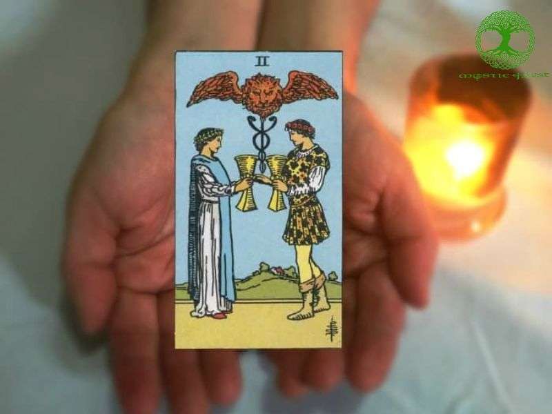 Lá bài two of cups đảo ngược