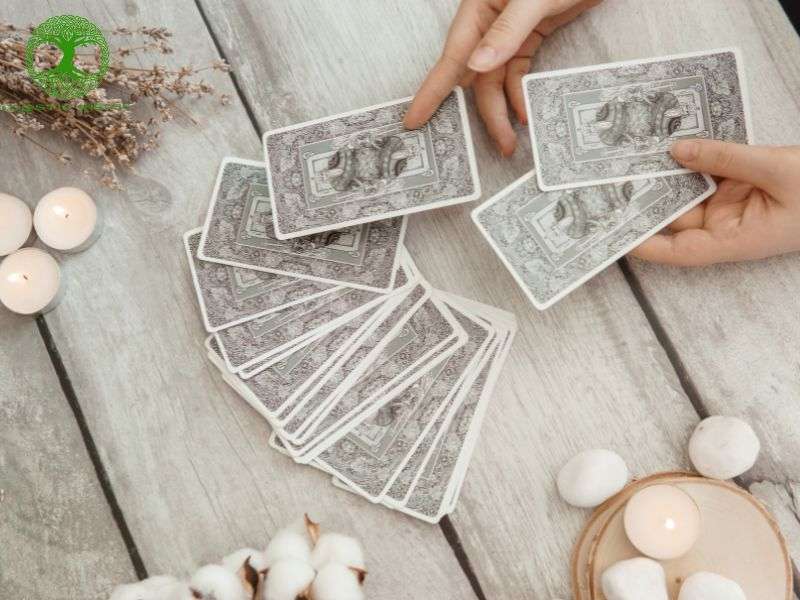 Tiêu chí đánh giá một câu hỏi tốt khi bói bài tarot.