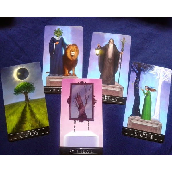 Silver Witchcraft Tarot 8