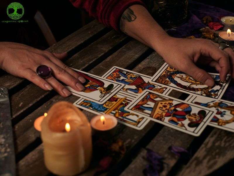 Cách học xem bói bài tarot hiệu quả là gì