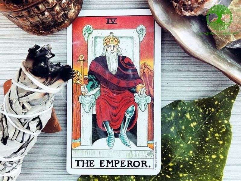 Khi the emperor xuất hiện trong trải bài tarot