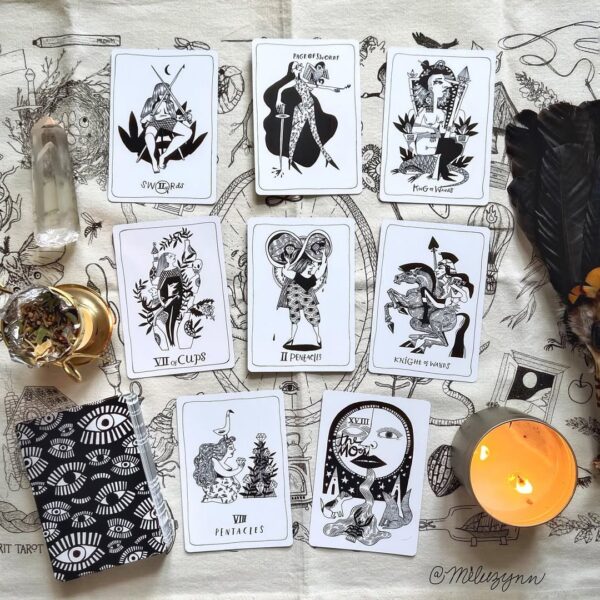 Many Queens Tarot 14